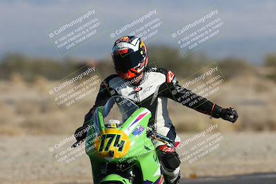 media/Dec-07-2025-CVMA (Sun) [[3e7d2de5dc]]/Race 5-Formula UL-CVMA Hooligans-American Thunder/